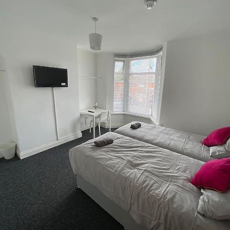 174 Boaler Street Hotel Liverpool Buitenkant foto