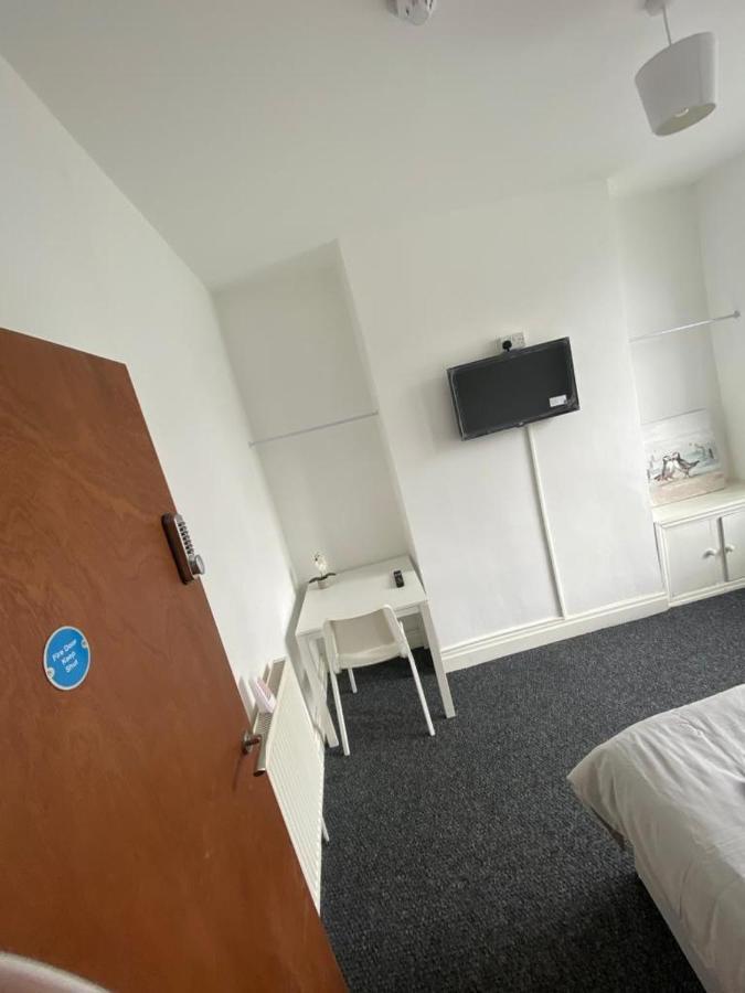 174 Boaler Street Hotel Liverpool Buitenkant foto